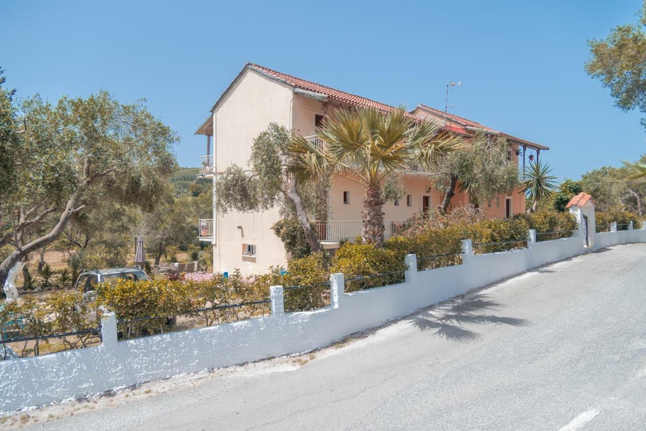 Nikos & Vivi Studios Perivolion Exterior photo